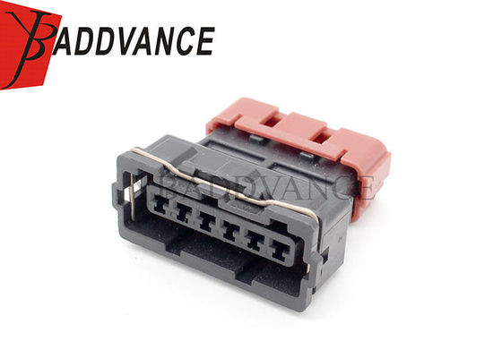 PB185-06026 6 Pin Female Z32 MAF Connector Housing For Nissan